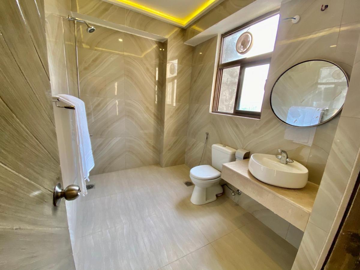 Shelton'S Ambassador Otel İslamabad Dış mekan fotoğraf