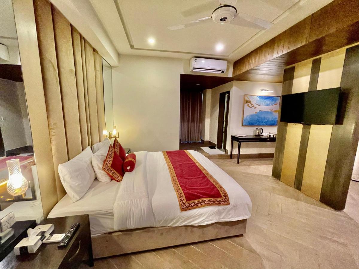 Shelton'S Ambassador Otel İslamabad Dış mekan fotoğraf