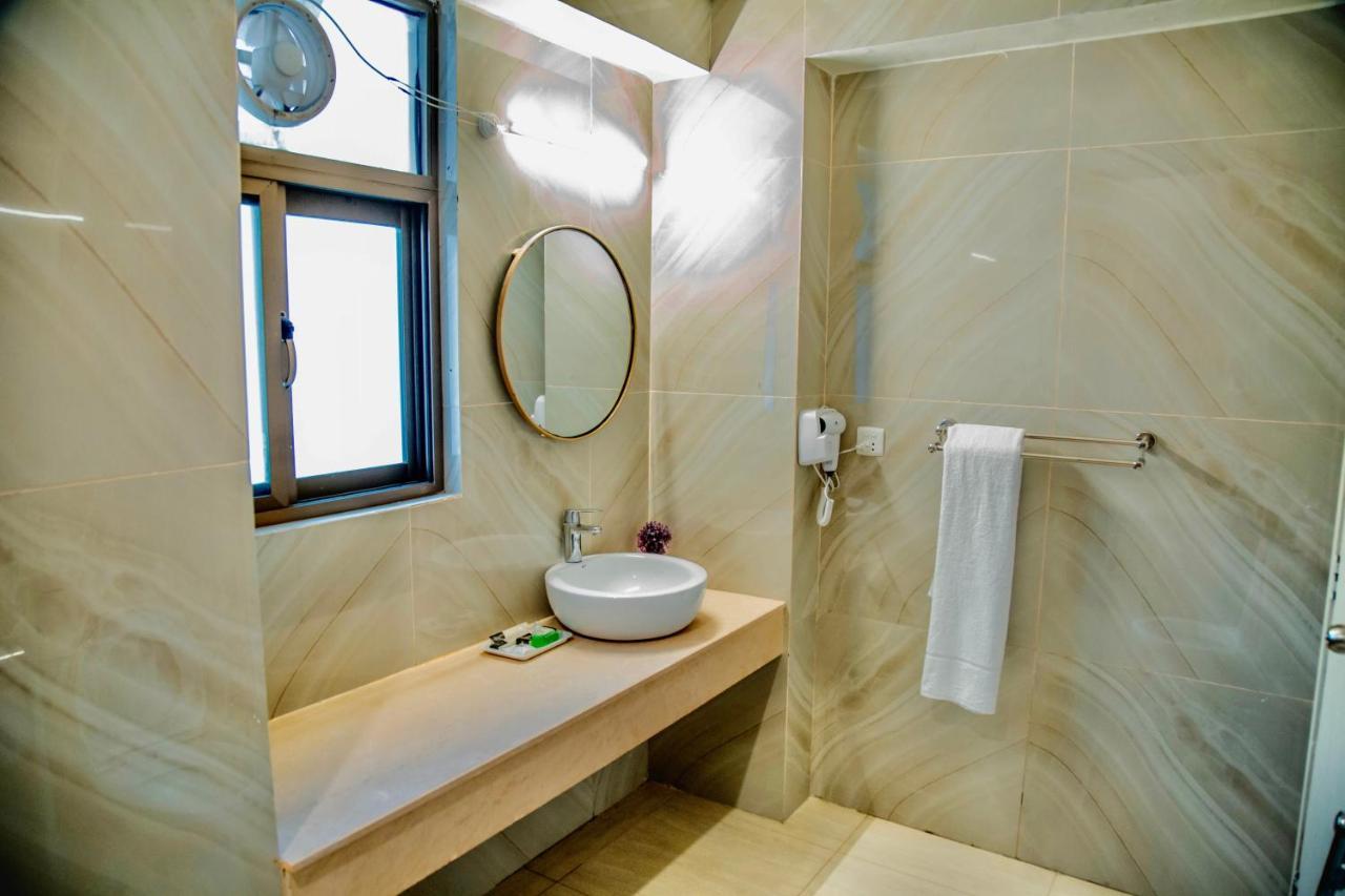 Shelton'S Ambassador Otel İslamabad Dış mekan fotoğraf